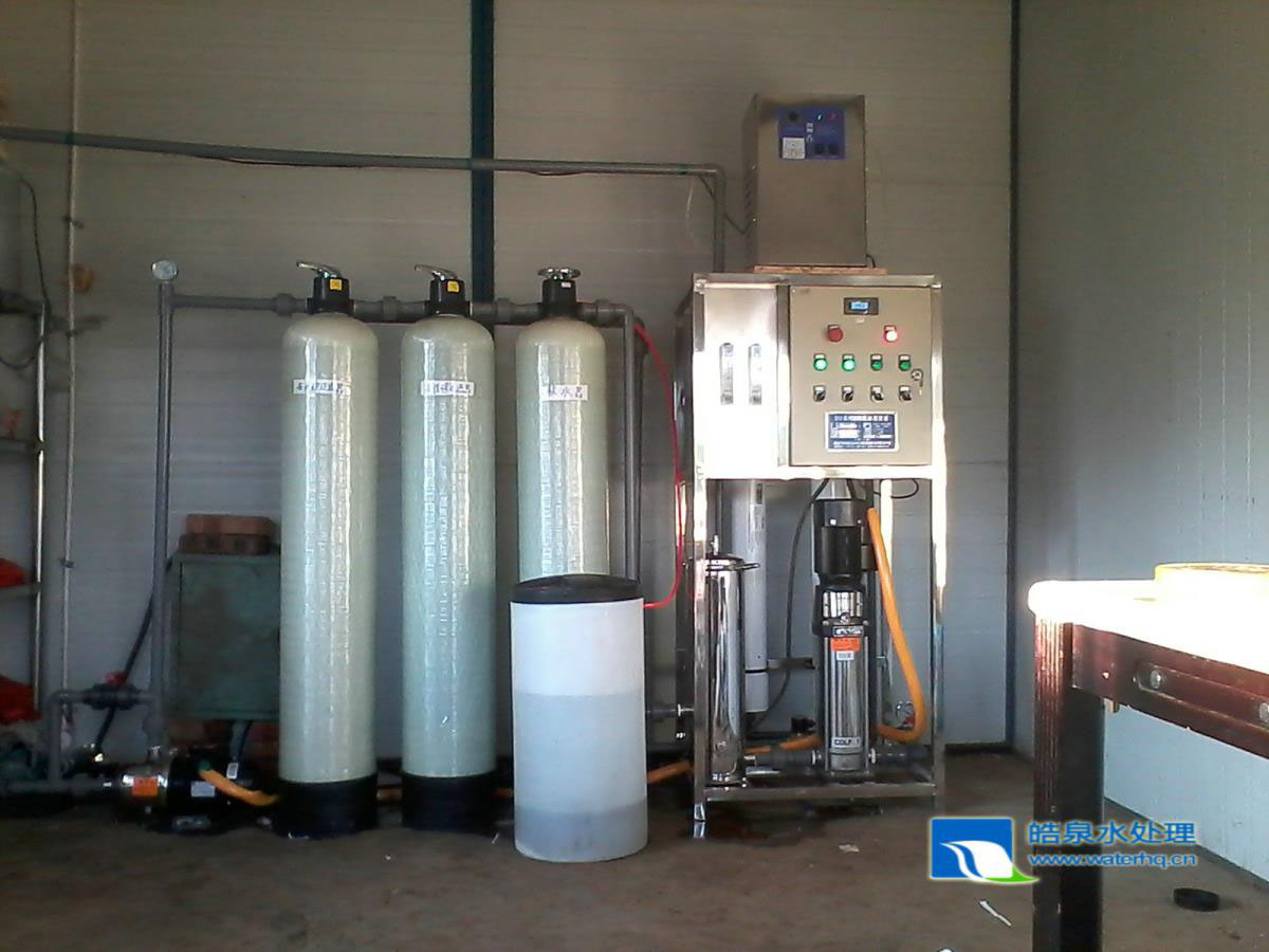 反滲透純水設(shè)備 反滲透純水設(shè)備